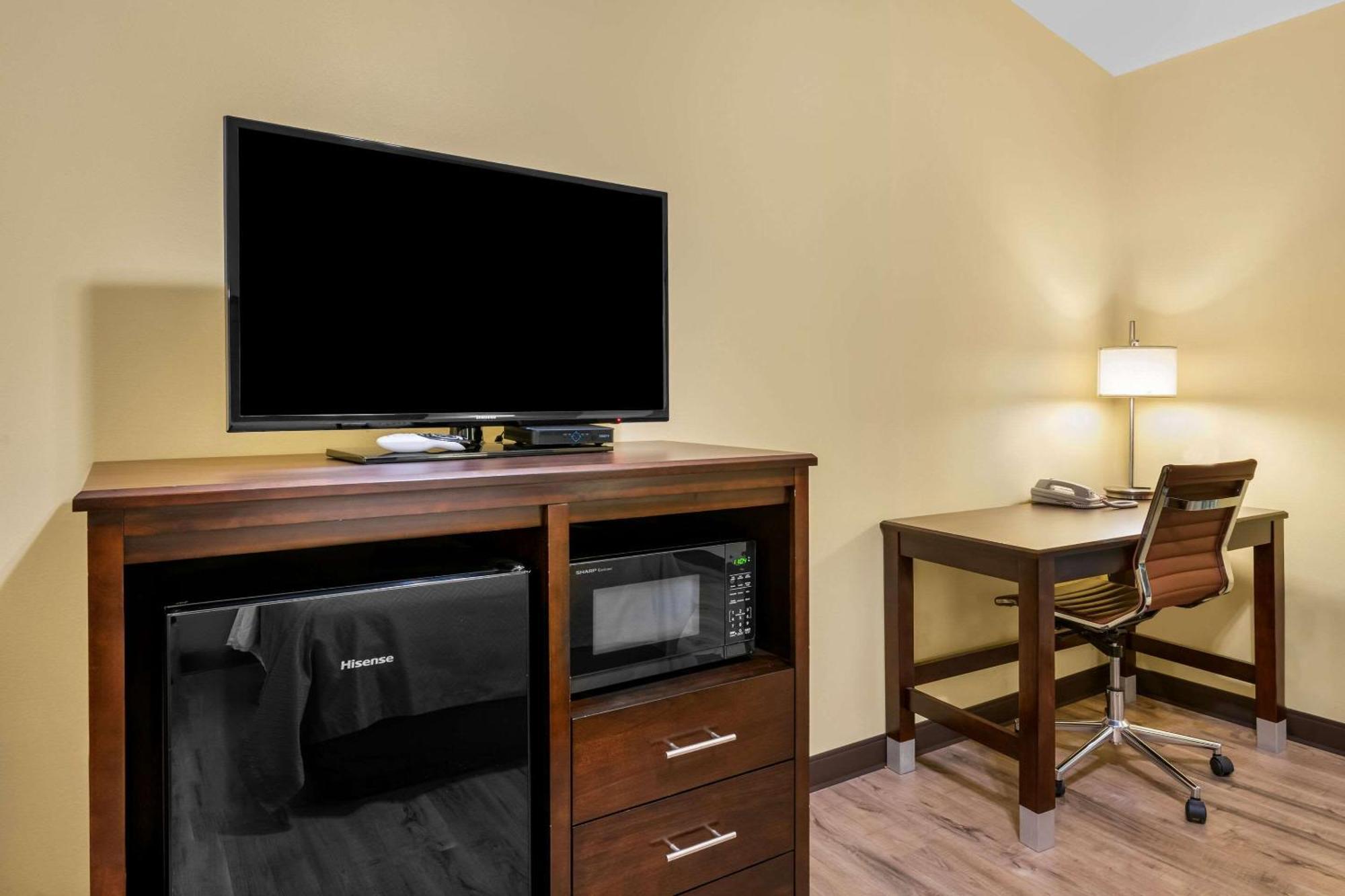 Econo Lodge Inn & Suites О-Клер Екстер'єр фото