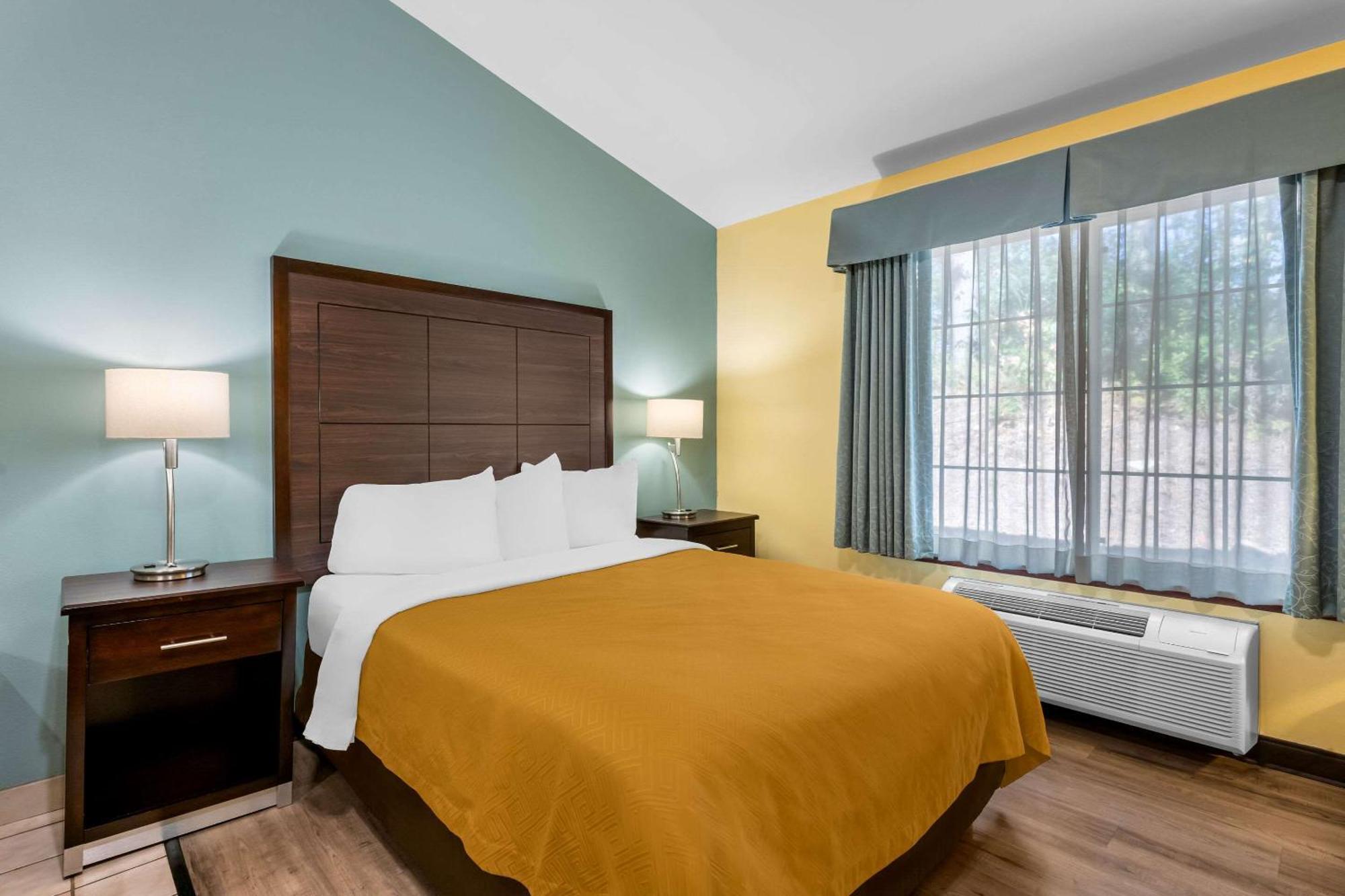 Econo Lodge Inn & Suites О-Клер Екстер'єр фото